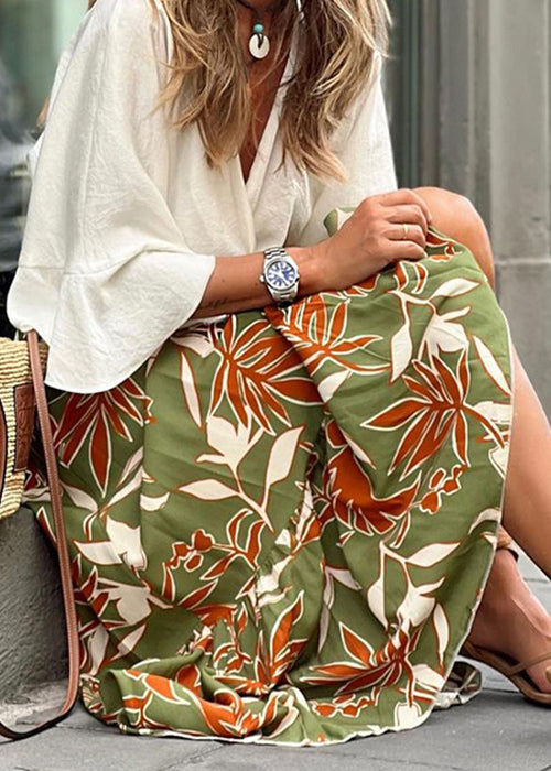 Effortlessly Elegant Garment with a Timeless Design