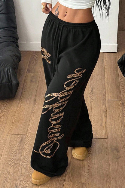 Well Tailored Pants with a Graceful Silhouette
