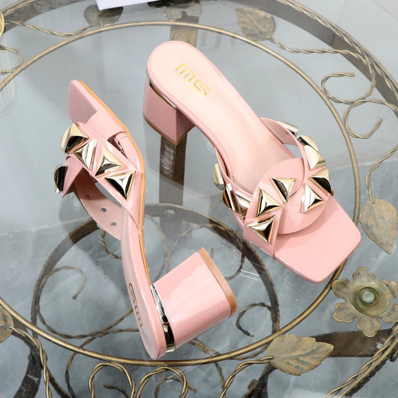 Beautifully Finished Heels in a Timeless Design
