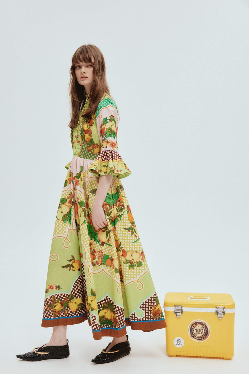 Well Tailored Dress with a Graceful Silhouette