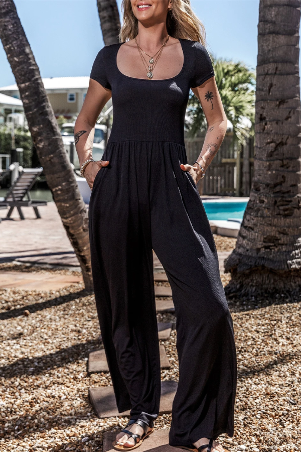Sophisticated Garment with a Clean Classic Look