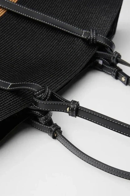 Well Tailored Bag with a Graceful Silhouette