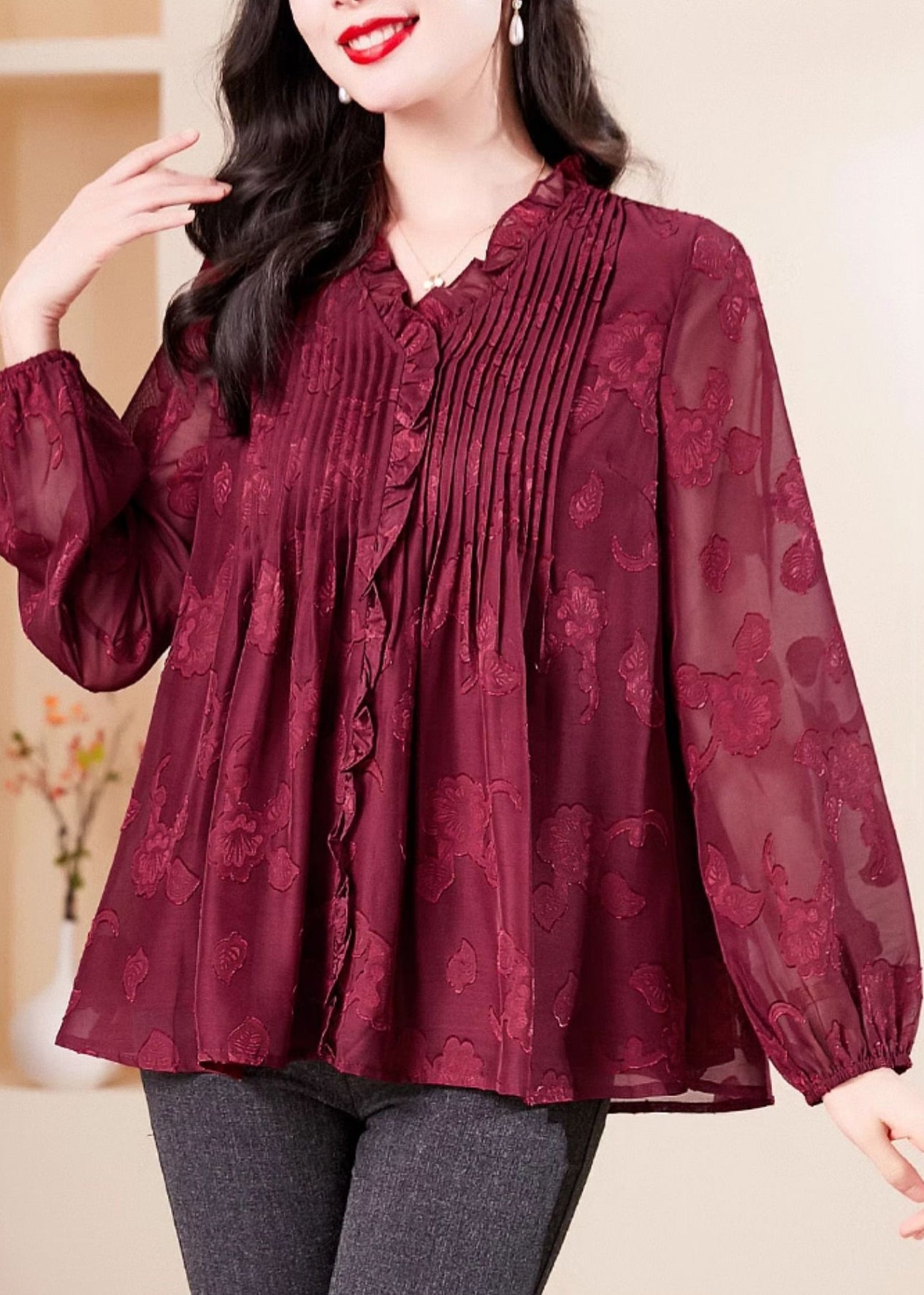 Well Tailored Shirt with a Graceful Silhouette