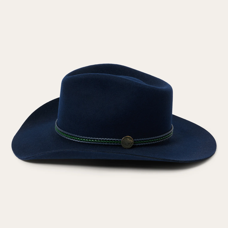 Effortlessly Elegant Garment with a Timeless Design