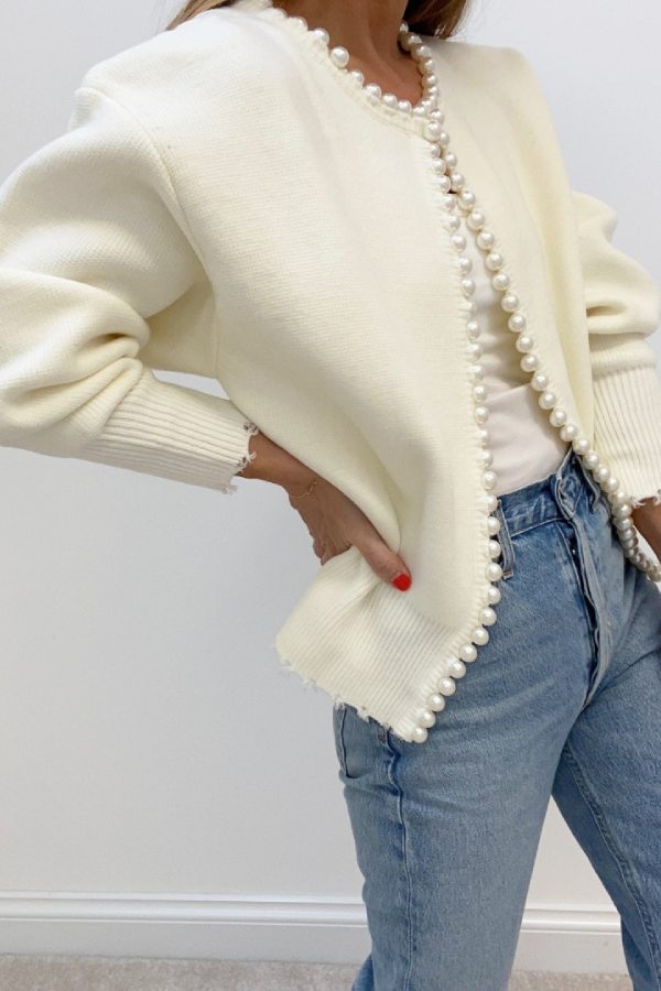 Elegantly Styled Cardigan for Everyday Wear