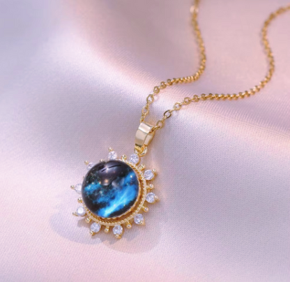 Classic Vintage & Enduringly Stylish Garment