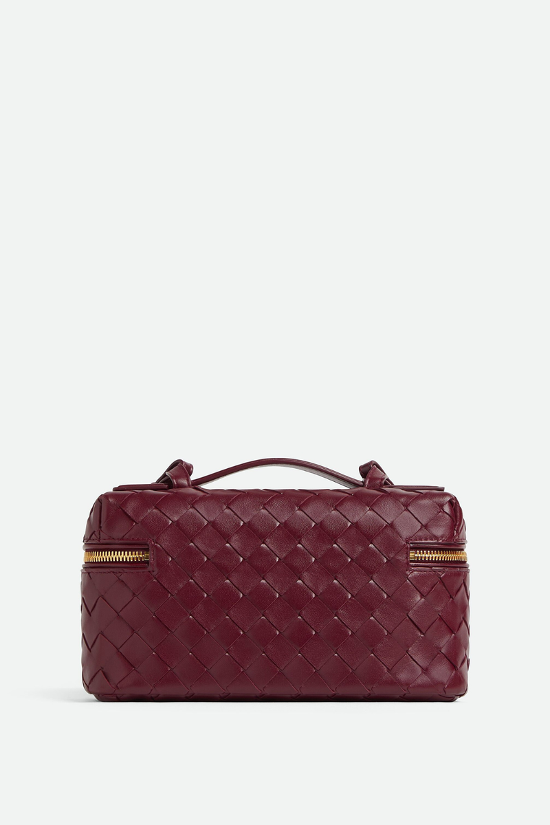 Gracefully Styled Bag for Any Occasion