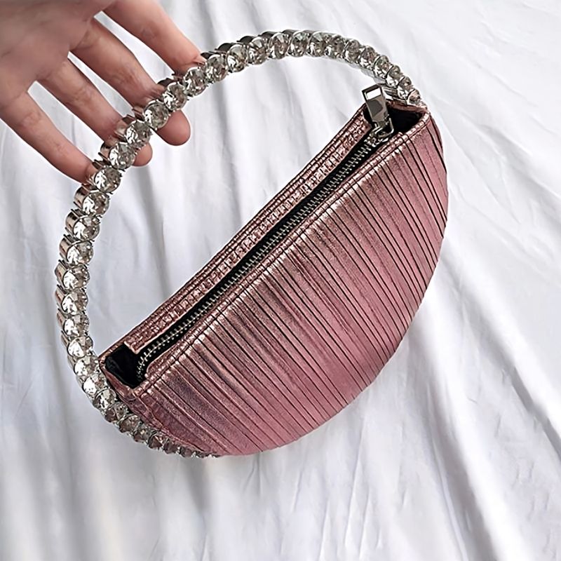 Gracefully Styled Garment for Any Occasion