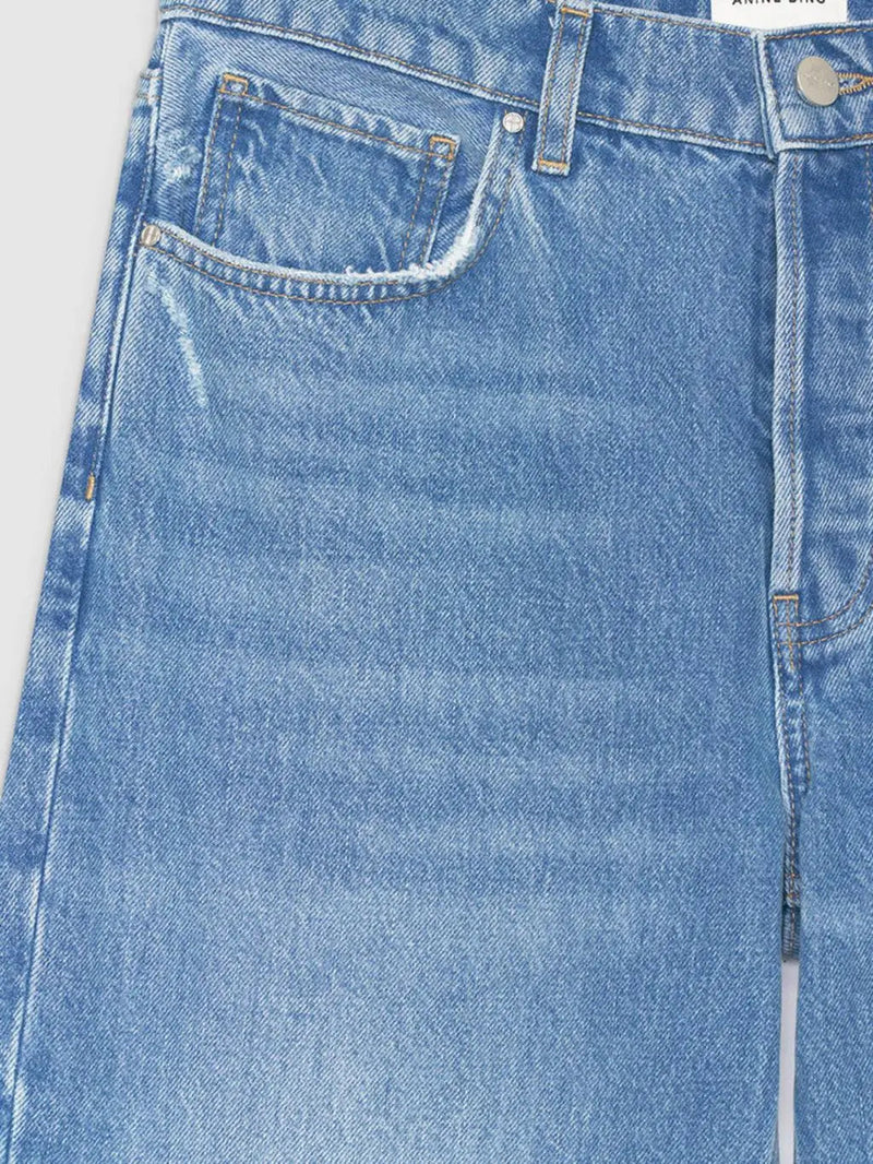 Sophisticated Garment with a Clean Classic Look