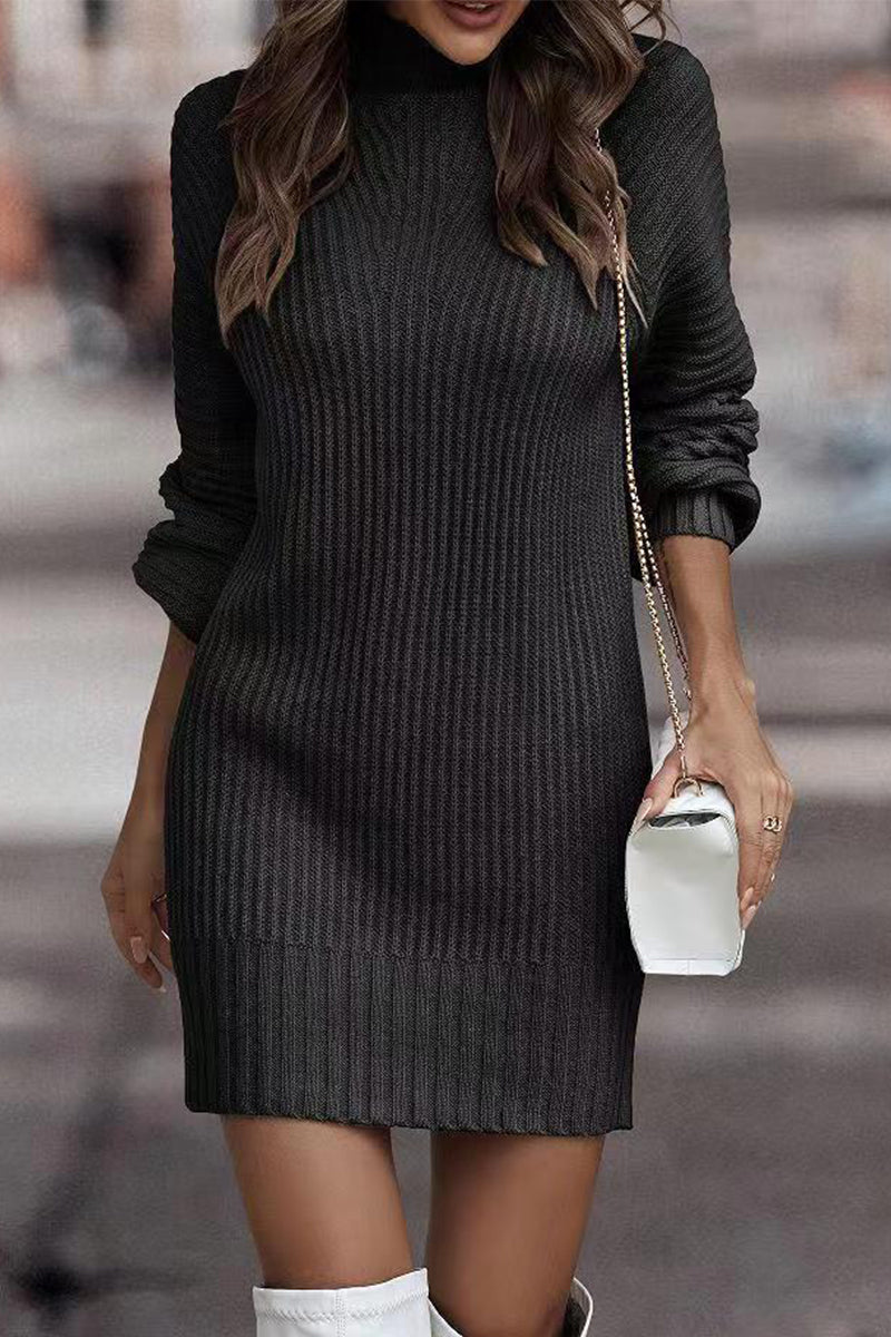 Effortlessly Elegant Dress with a Timeless Design