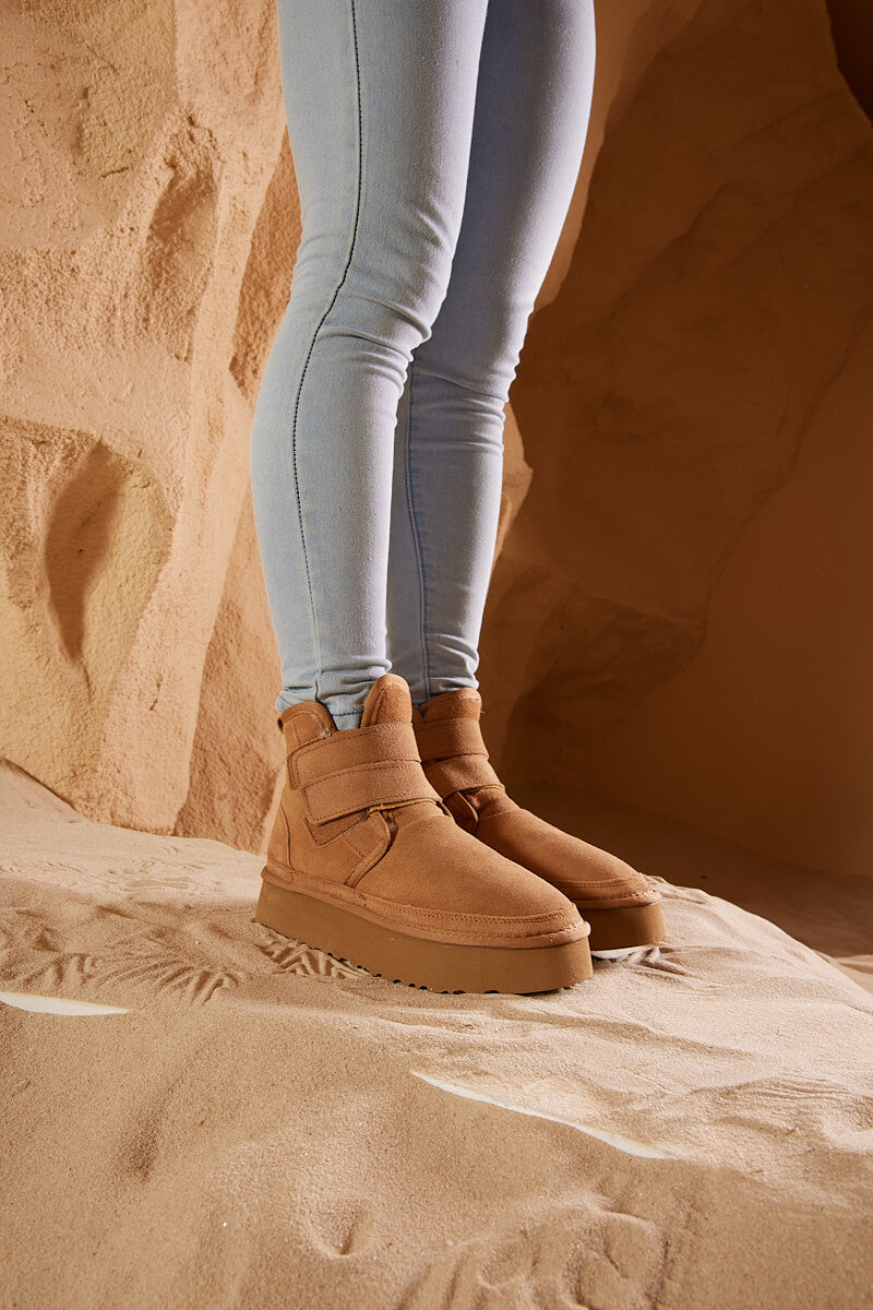 Beautifully Finished Boots in a Timeless Design