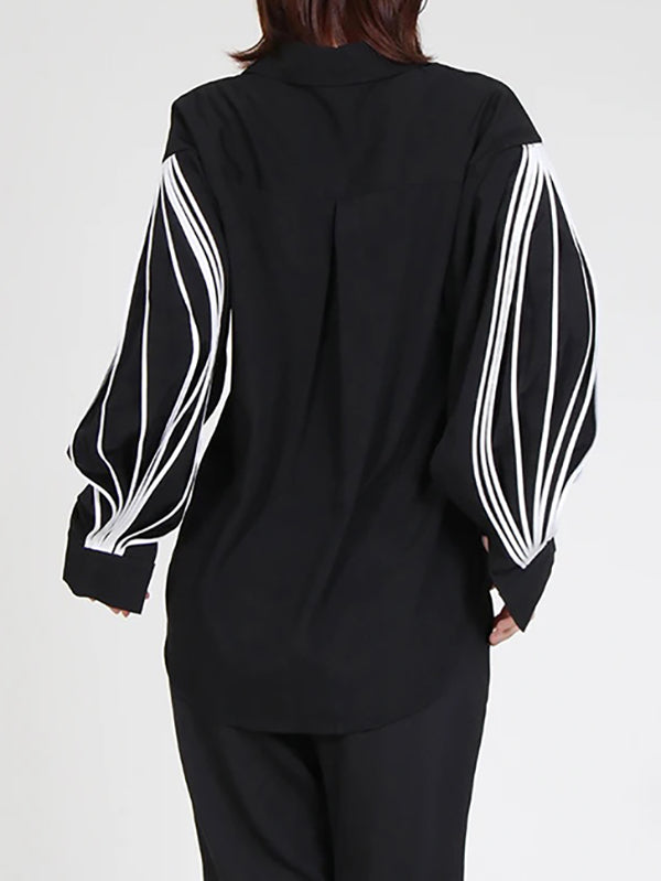 Classic Vintage Blouse with a Flattering Fit
