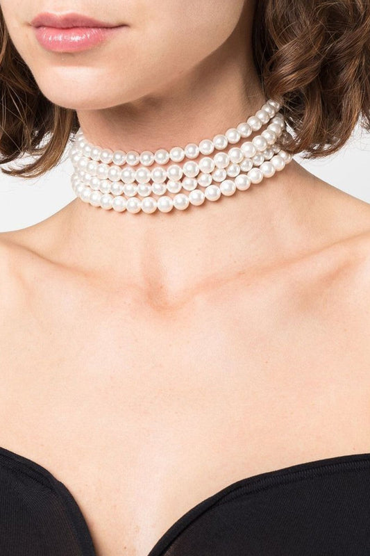 Sophisticated Garment with a Clean Classic Look