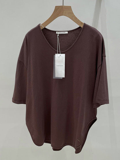 Well Tailored T-Shirt with a Graceful Silhouette