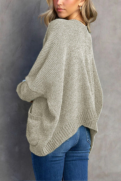 Well Tailored Cardigan with a Graceful Silhouette