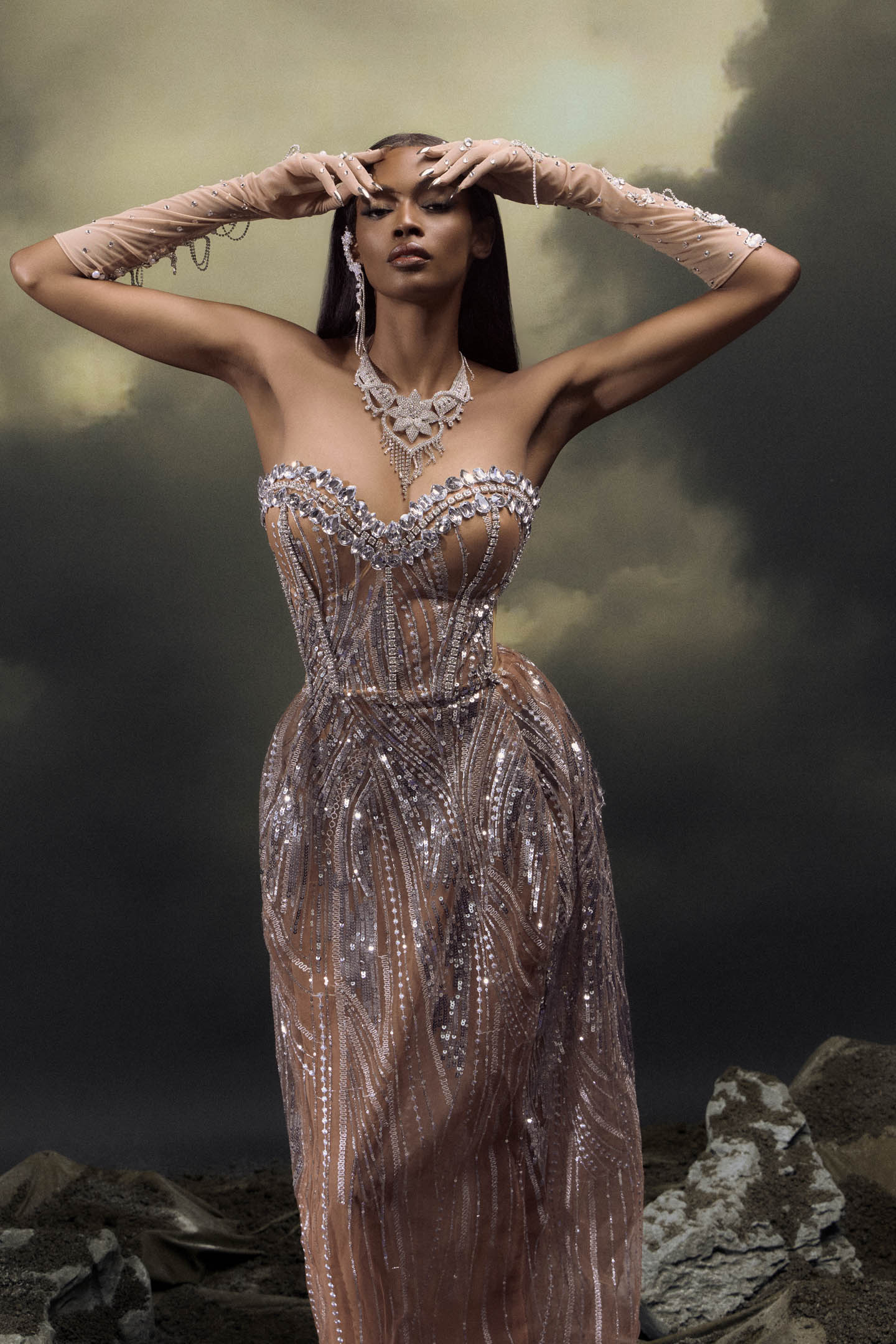 Well Tailored Dress with a Graceful Silhouette