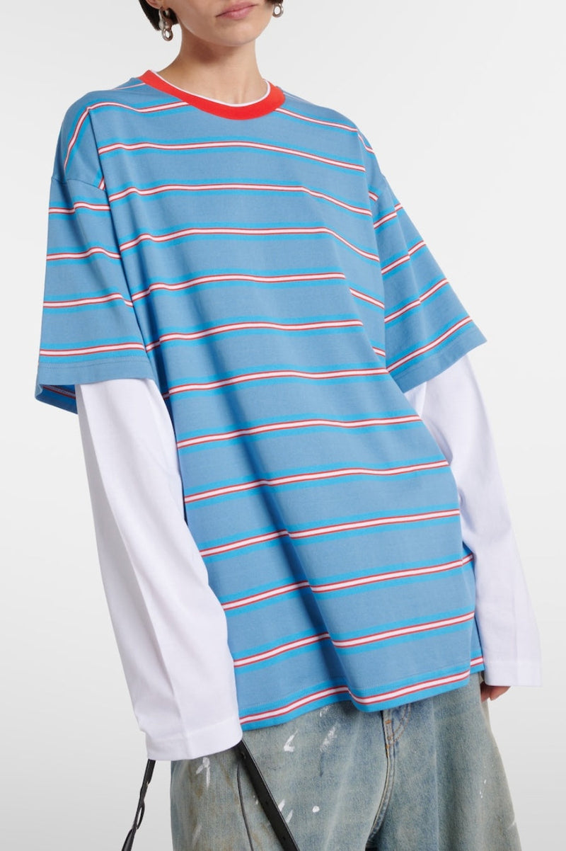 Effortlessly Elegant T-Shirt with a Timeless Design
