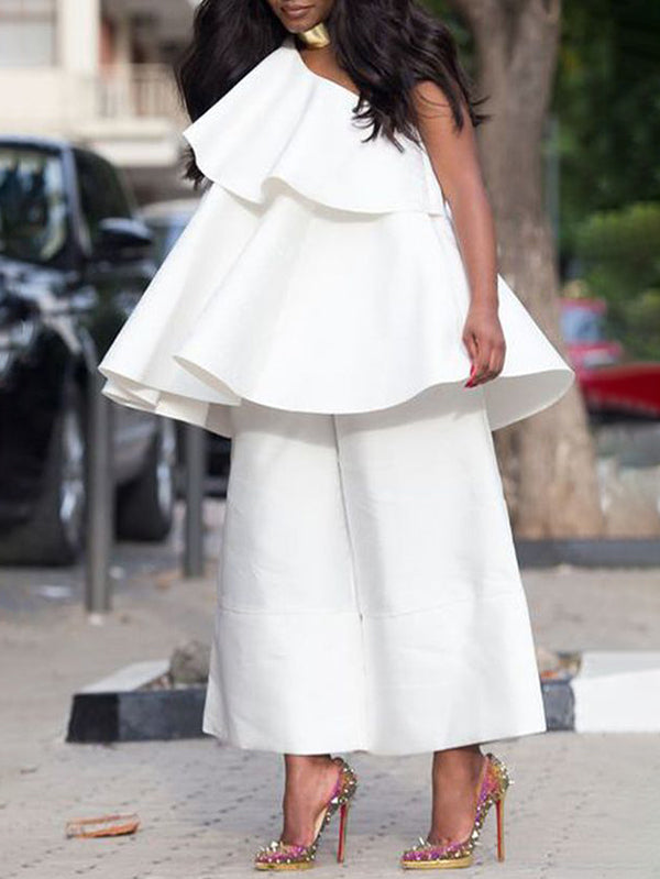 Well Tailored Top with a Graceful Silhouette