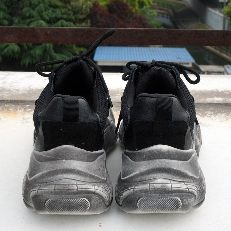 Beautifully Crafted Sneakers in a Classic Style