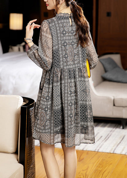 Sophisticated Dress with a Clean Classic Look