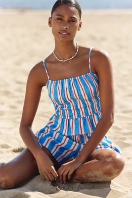 Sophisticated Garment with a Clean Classic Look