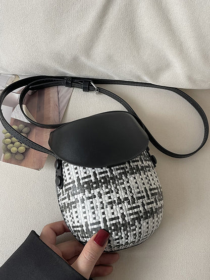 Sophisticated Bag with a Clean Classic Look