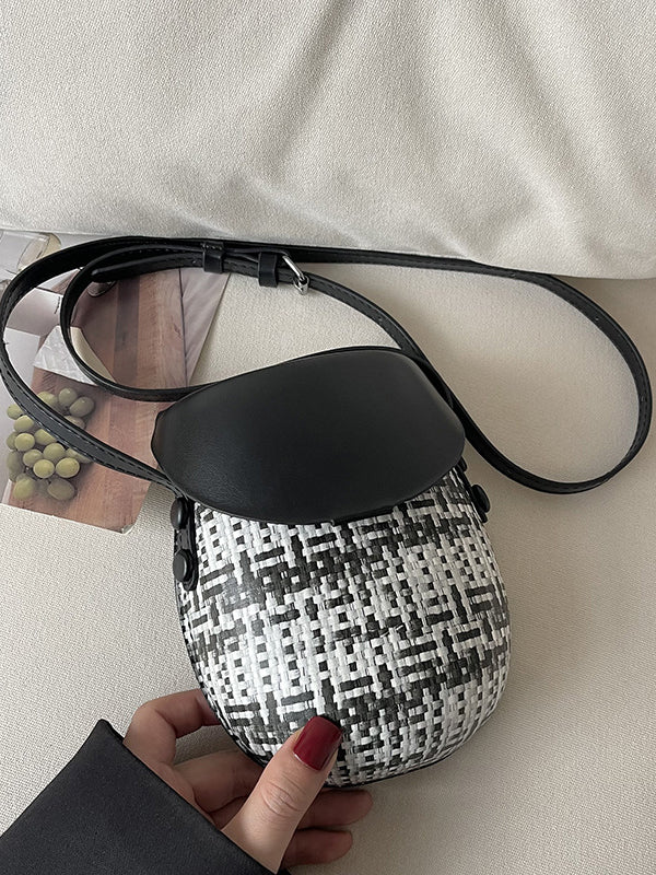 Sophisticated Bag with a Clean Classic Look