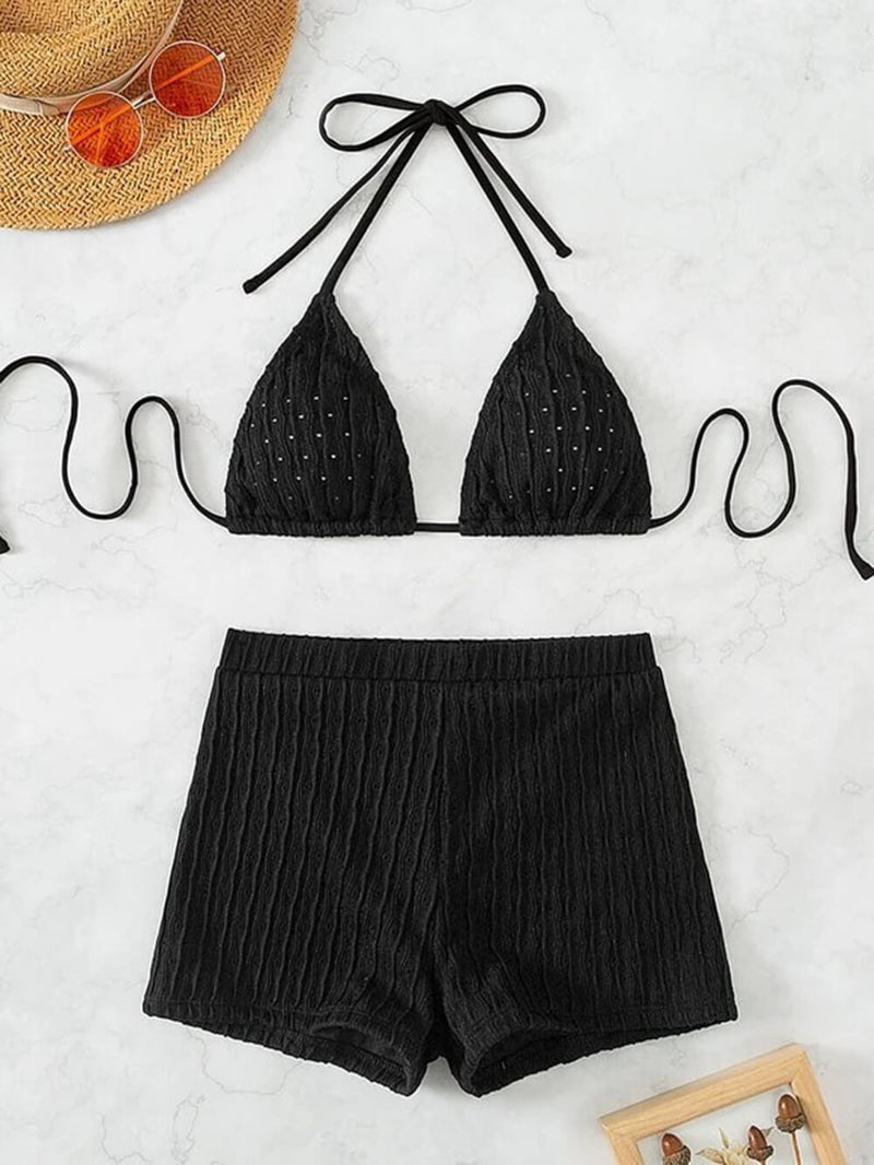 Effortlessly Elegant Bikini with a Timeless Design