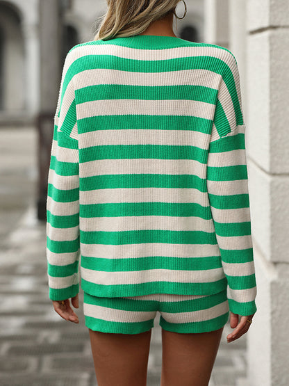 Effortlessly Elegant Garment with a Timeless Design