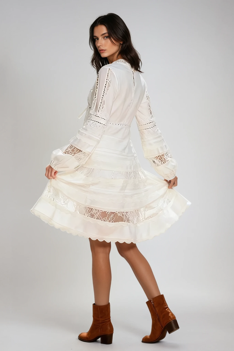 Classic Vintage & Enduringly Stylish Dress