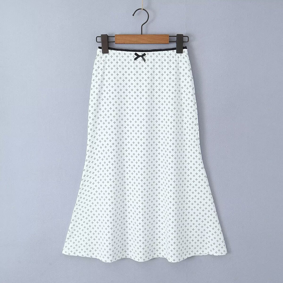 Sophisticated Garment with a Clean Classic Look