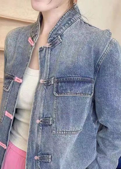 Beautifully Finished Coat in a Timeless Design