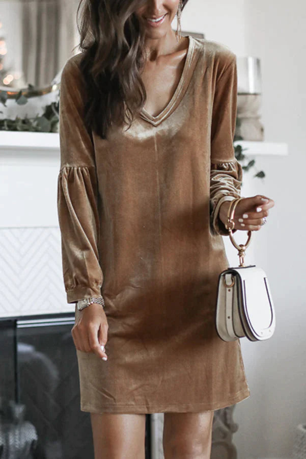 Gracefully Styled Dress for Any Occasion
