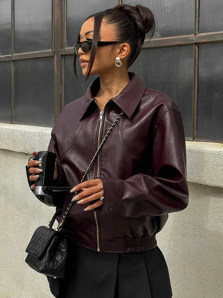 Effortlessly Elegant Jacket with a Timeless Design