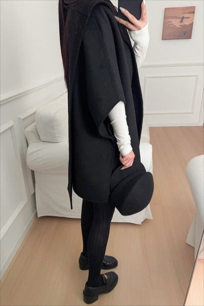 Effortlessly Elegant Coat with a Timeless Design