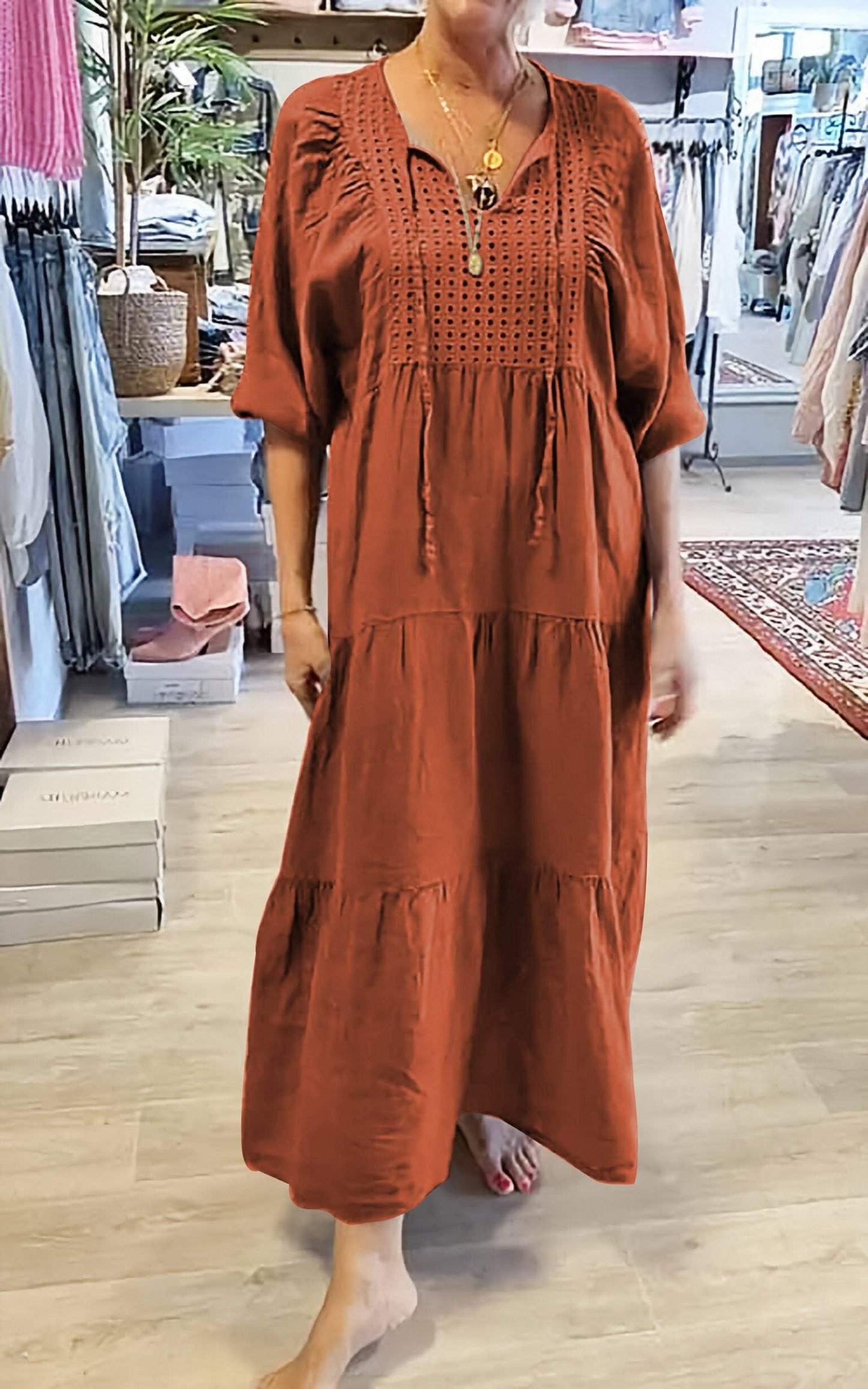 Classic Vintage Dress with a Flattering Fit