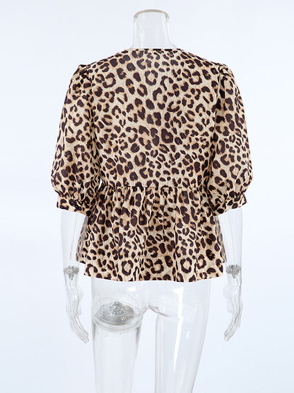 Beautifully Crafted Blouse in a Classic Style