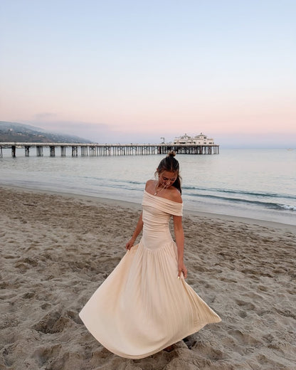 Gracefully Styled Dress for Any Occasion