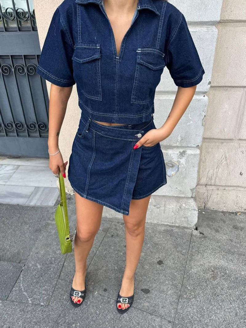 Classic Vintage Top with a Flattering Fit