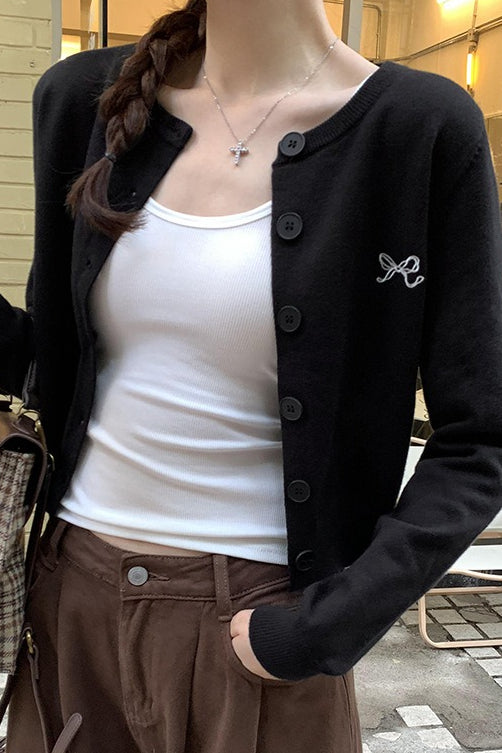 Classic Vintage & Enduringly Stylish Cardigan