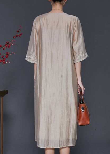 Beautifully Crafted Dress in a Classic Style