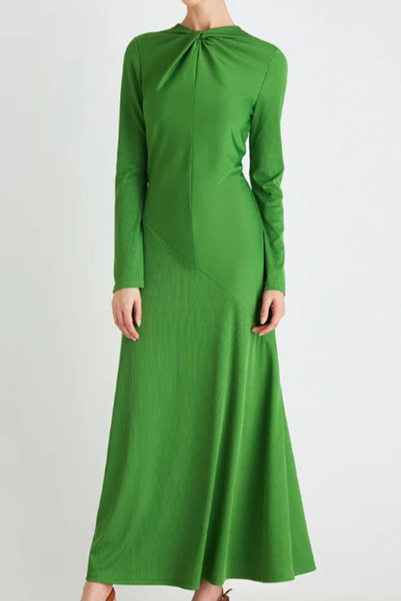 Polished Dress with an Effortless Classic Look