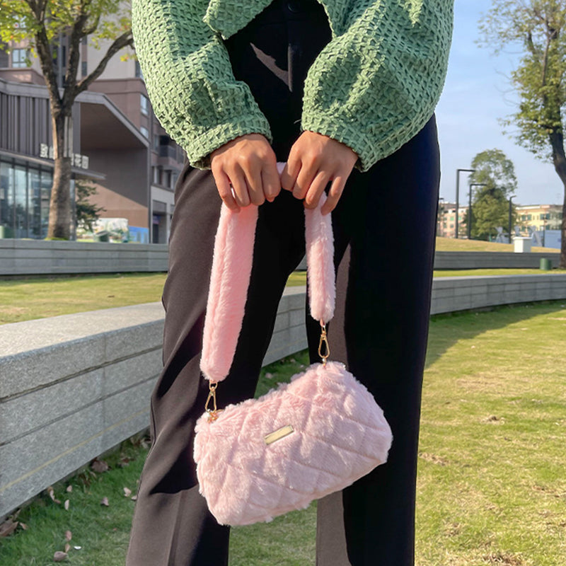 Classic Vintage Bag with a Flattering Fit
