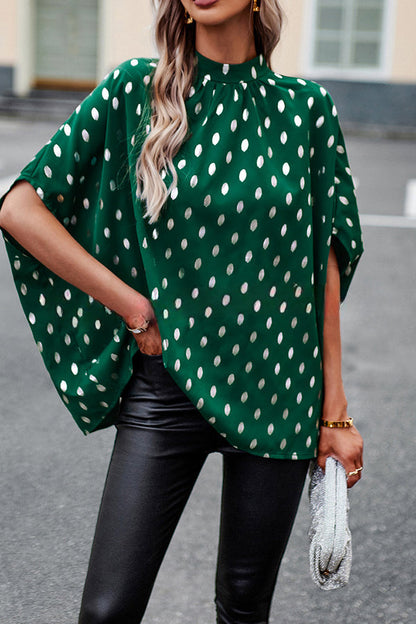 Effortlessly Elegant Blouse with a Timeless Design