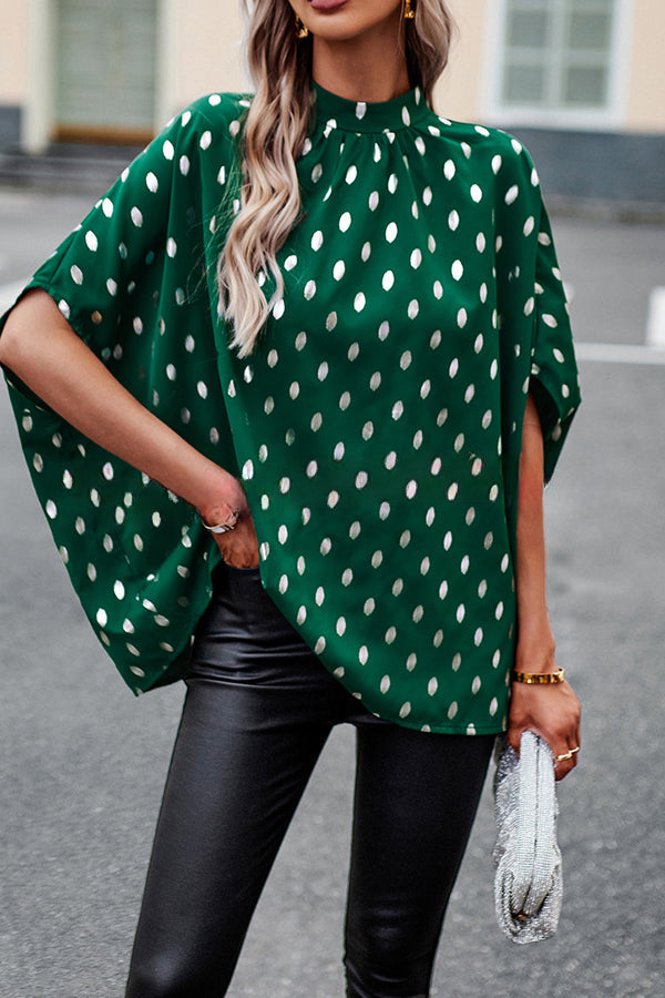 Effortlessly Elegant Blouse with a Timeless Design