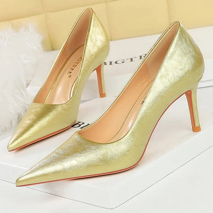A Vintage Style Heels with Delicate Timeless Details