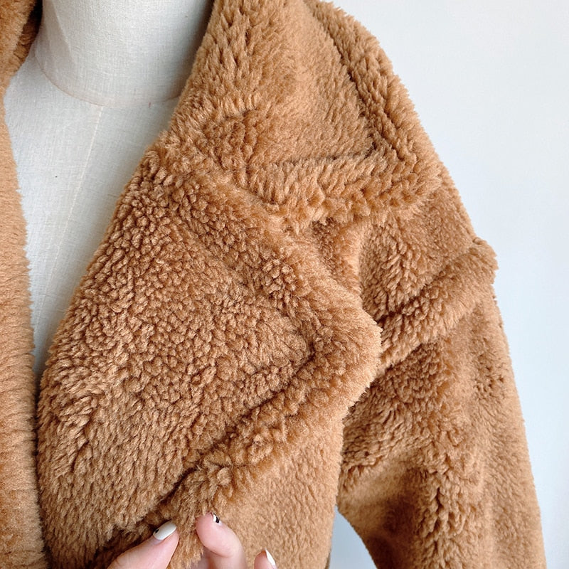Gracefully Styled Coat for Any Occasion