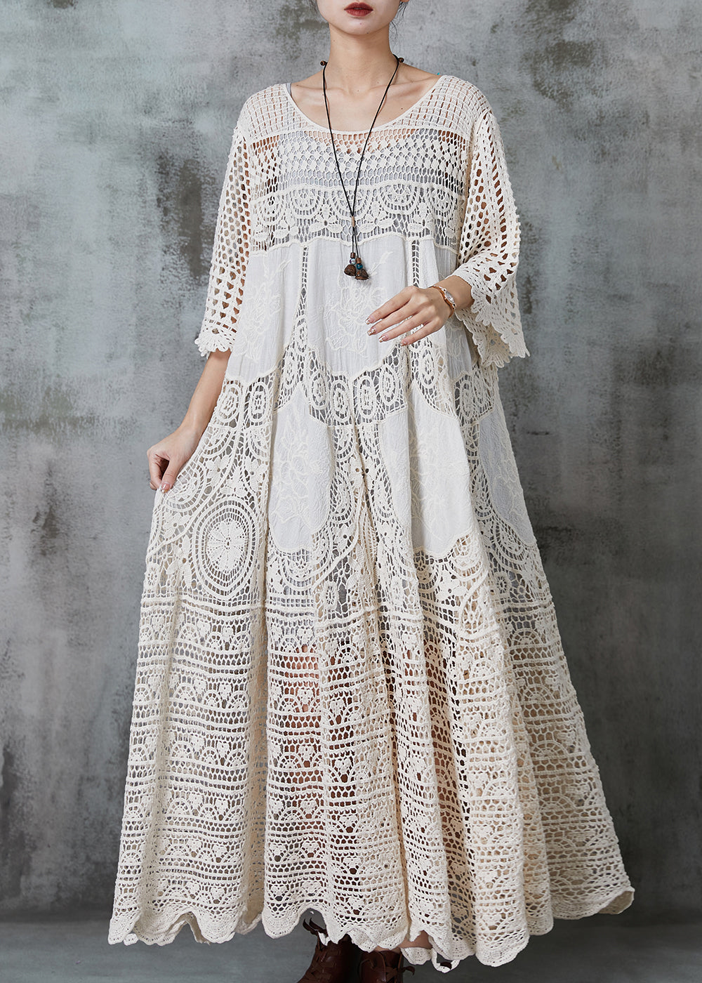 Beautifully Finished Dress in a Timeless Design