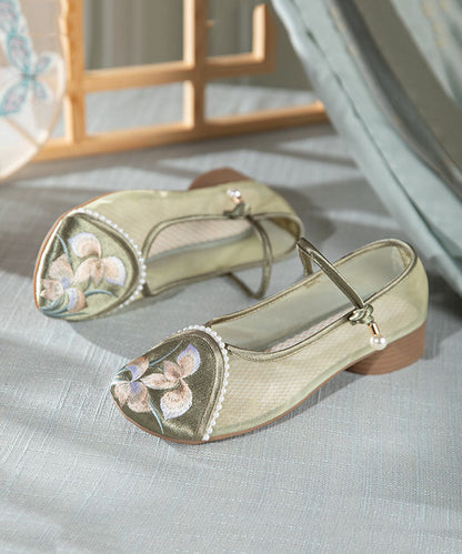 Polished Shoes with an Effortless Classic Look