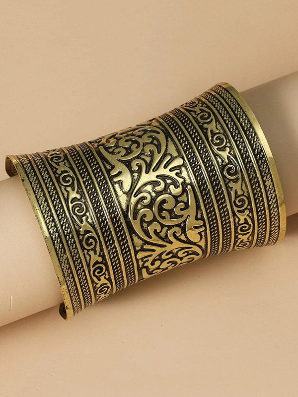 Beautifully Crafted Garment in a Classic Style